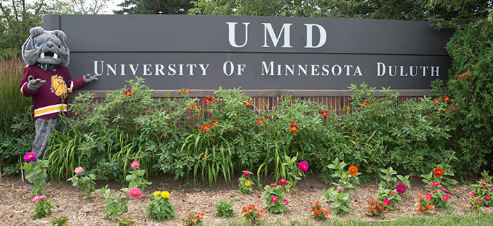 UMD Sign with Champ